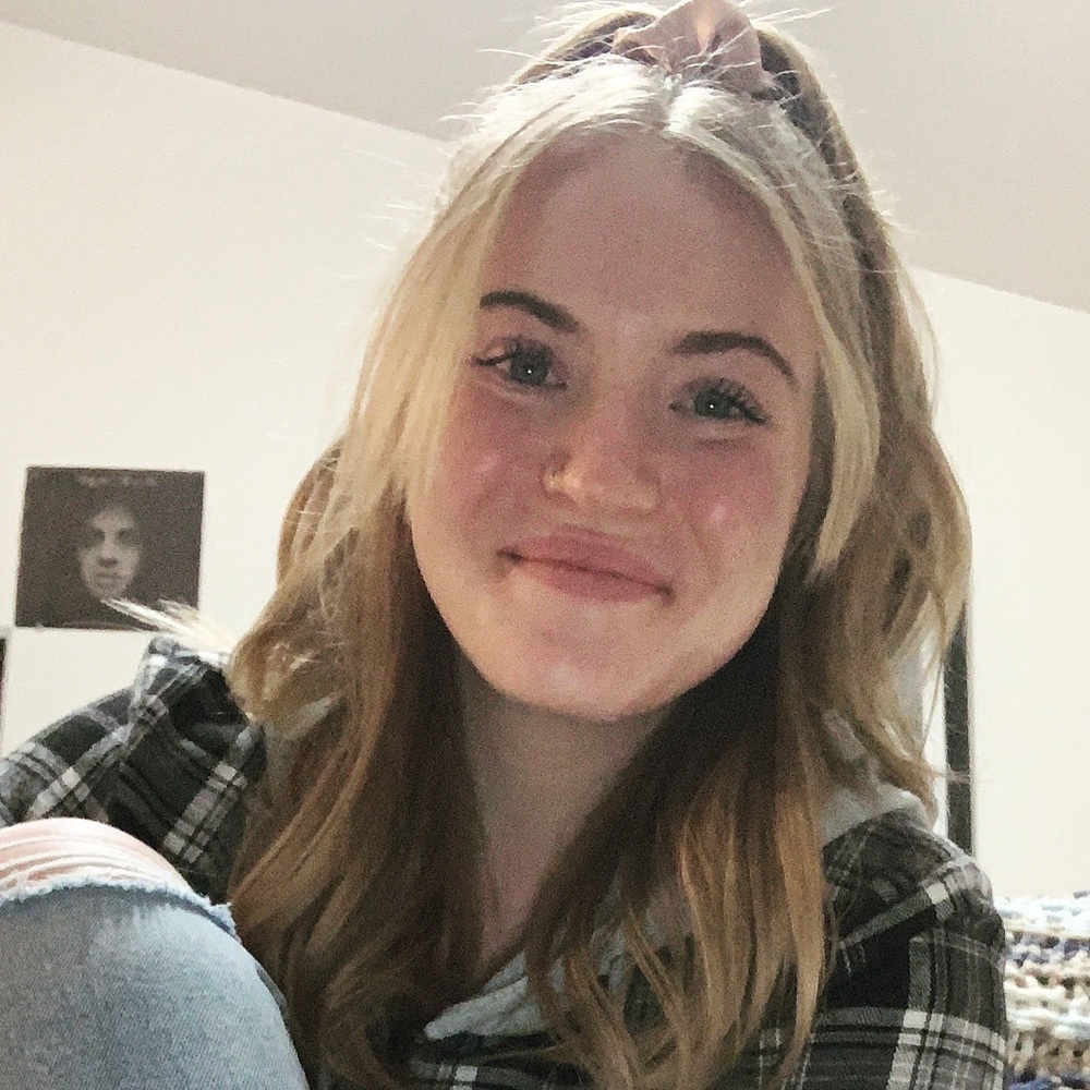 Meet your Posher, Lexi